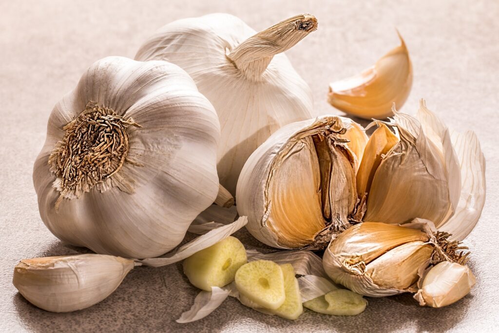 Safety measures while using garlic for weight loss
